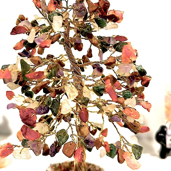 Home crystal tree gold leaf wire bends with semi precious stones 8 inch tall - Picture 2 of 12